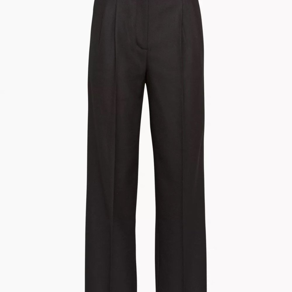 Aritzia Effortless Pants in Black | Size 6